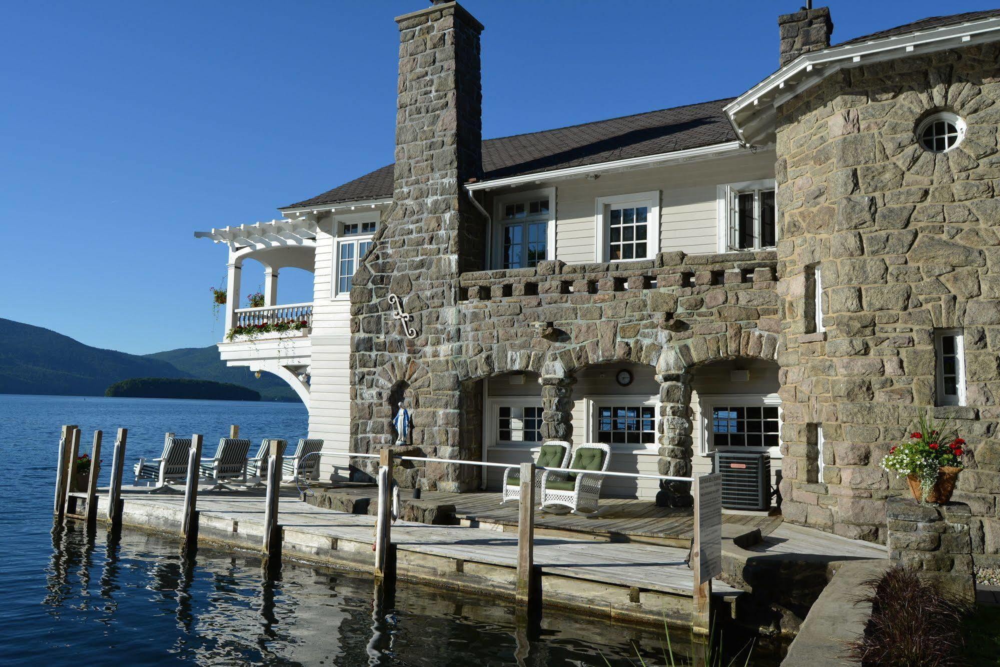 Lake George Boathouse Waterfront Lodging بولتون لاندنغ المظهر الخارجي الصورة