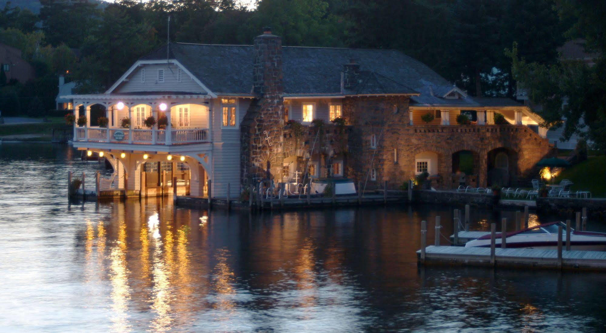 Lake George Boathouse Waterfront Lodging بولتون لاندنغ المظهر الخارجي الصورة