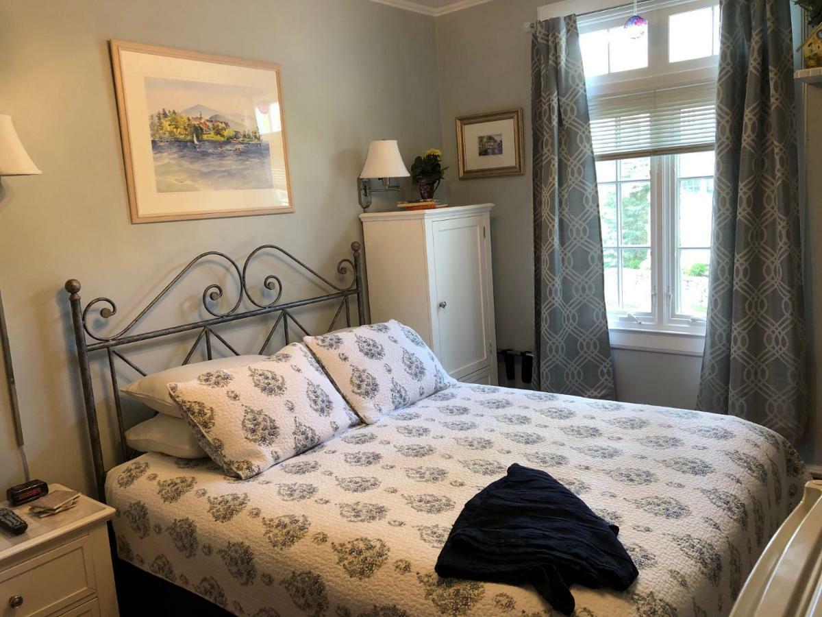 Lake George Boathouse Waterfront Lodging بولتون لاندنغ المظهر الخارجي الصورة
